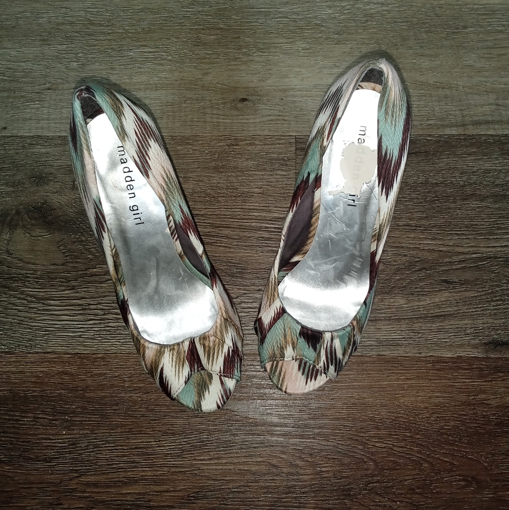 Madden Girl Multicolor Peep Toe Patterned Heels - Picture 4 of 4